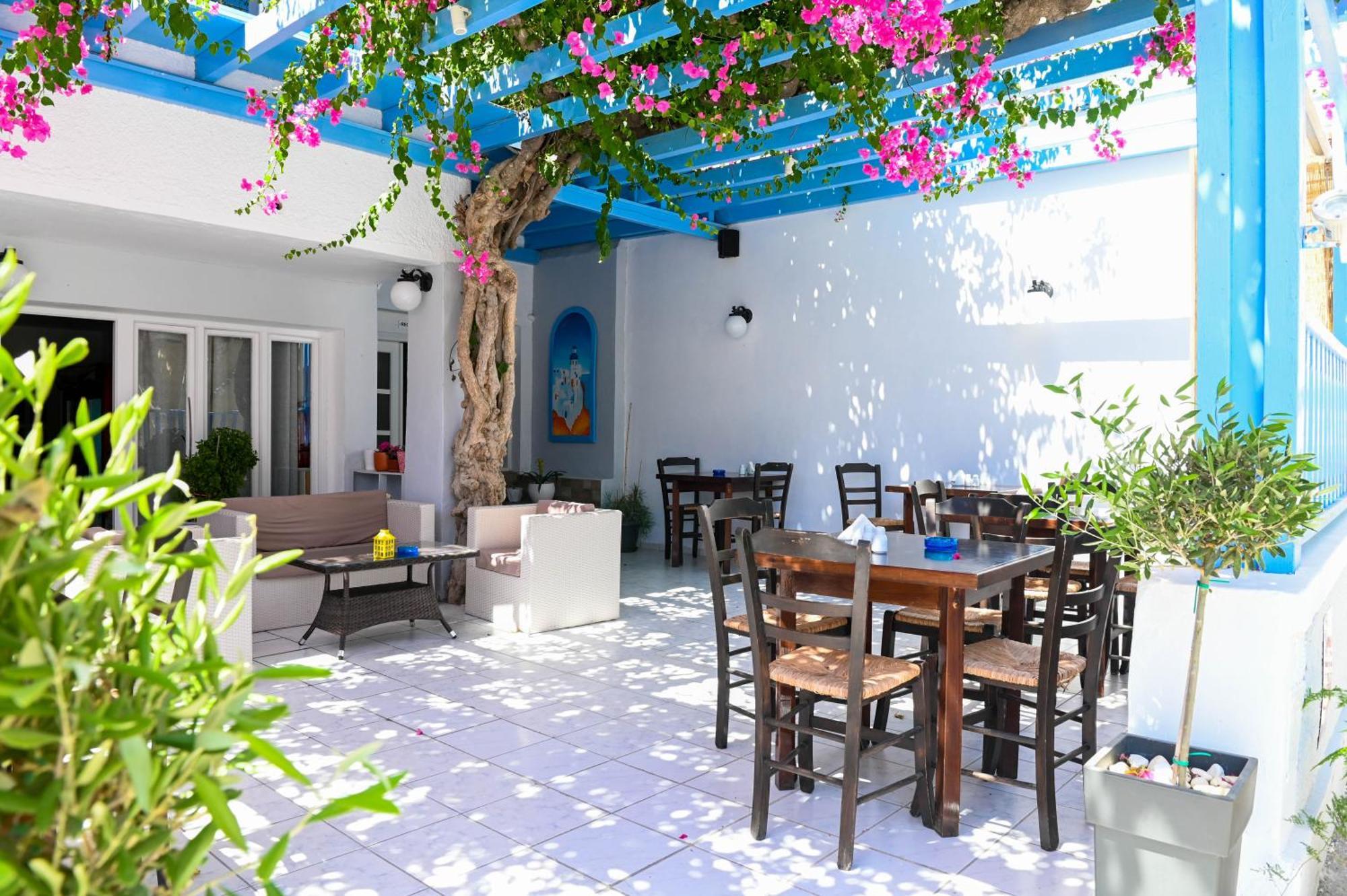 Narkissos Hotel Kamári Dış mekan fotoğraf