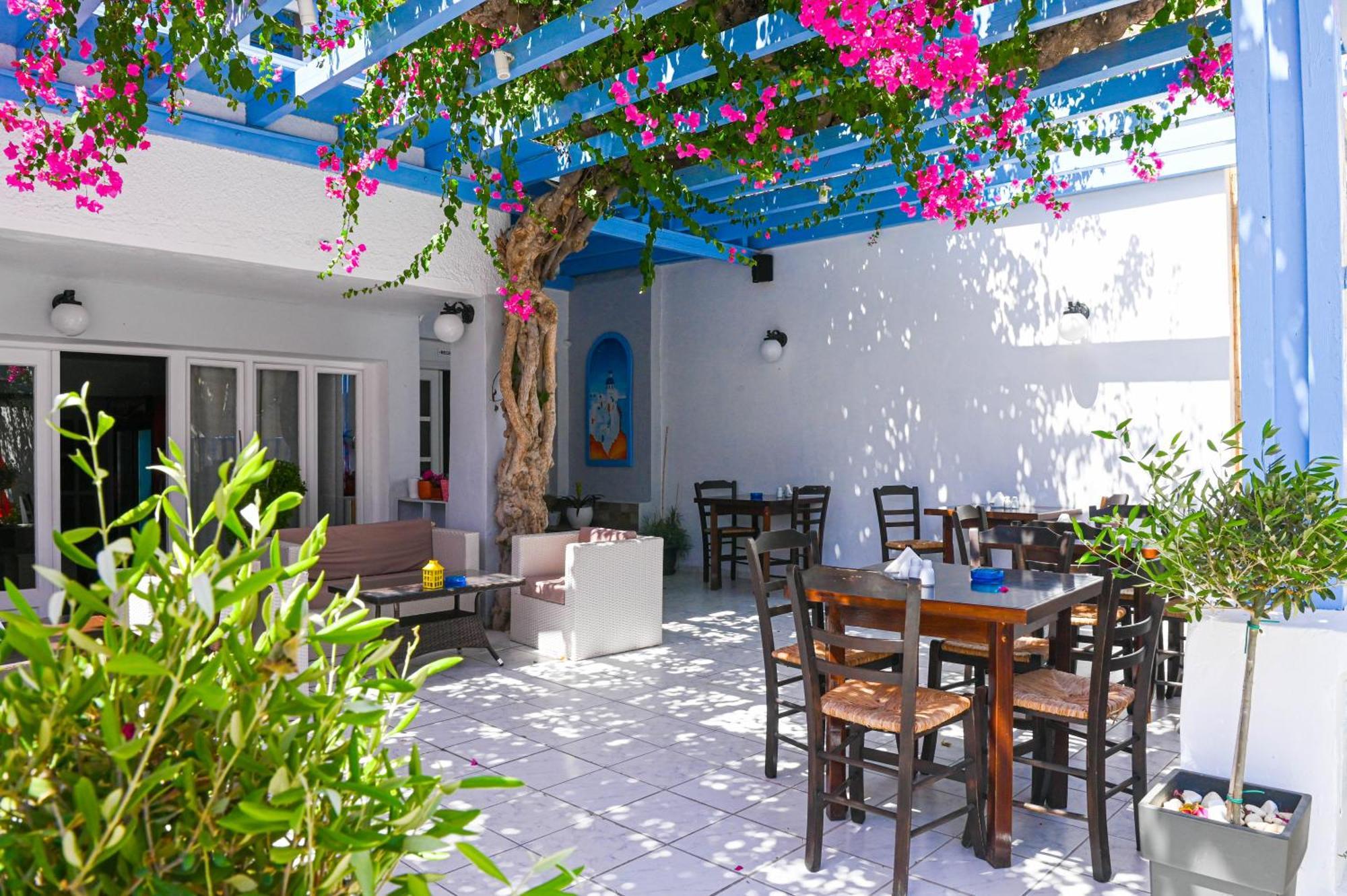 Narkissos Hotel Kamári Dış mekan fotoğraf