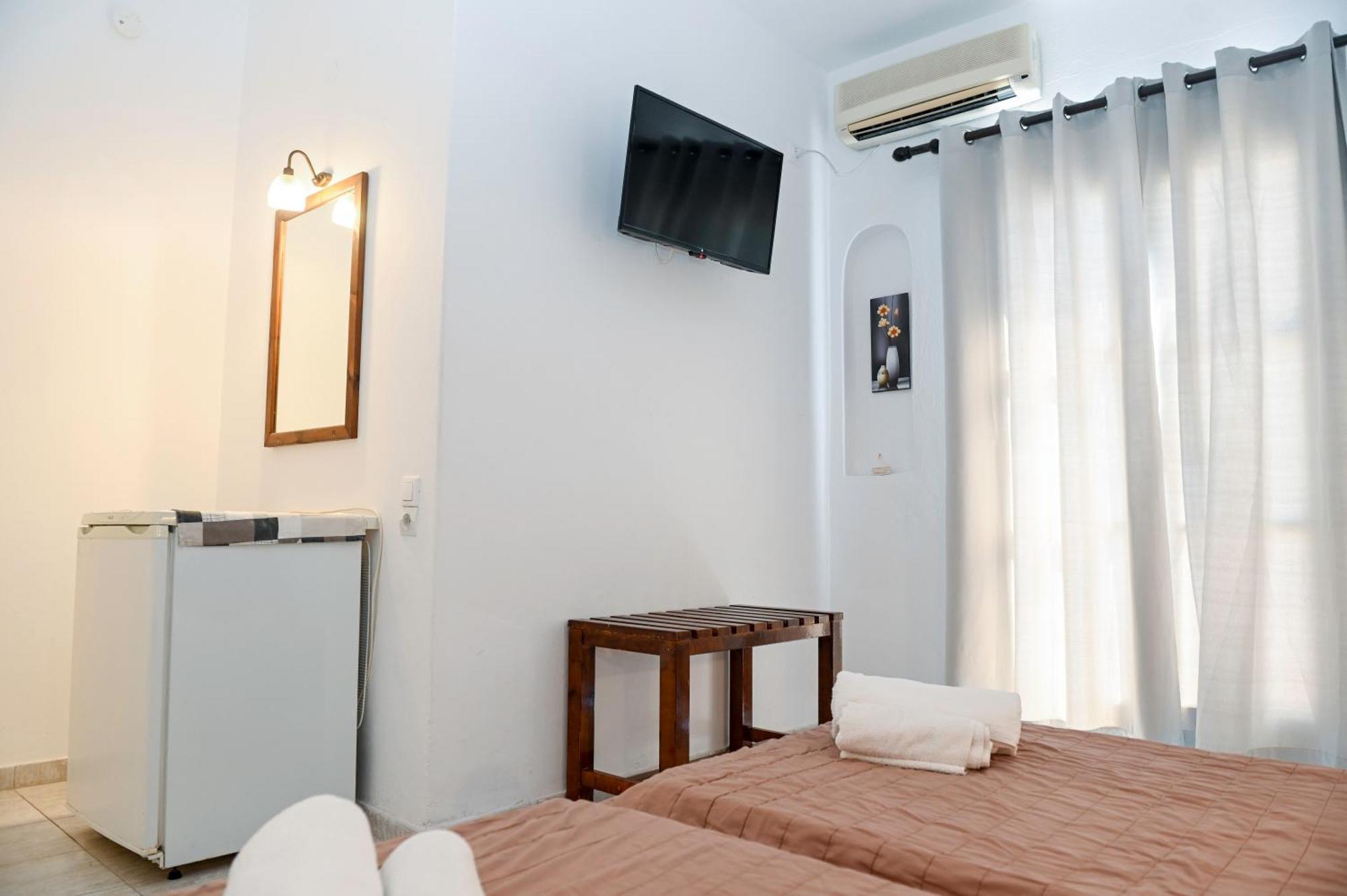 Narkissos Hotel Kamári Dış mekan fotoğraf