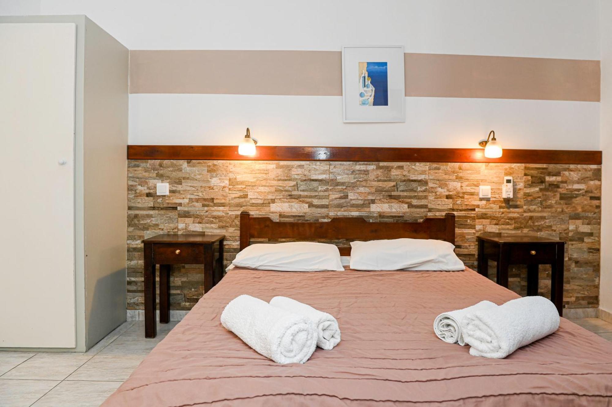Narkissos Hotel Kamári Dış mekan fotoğraf