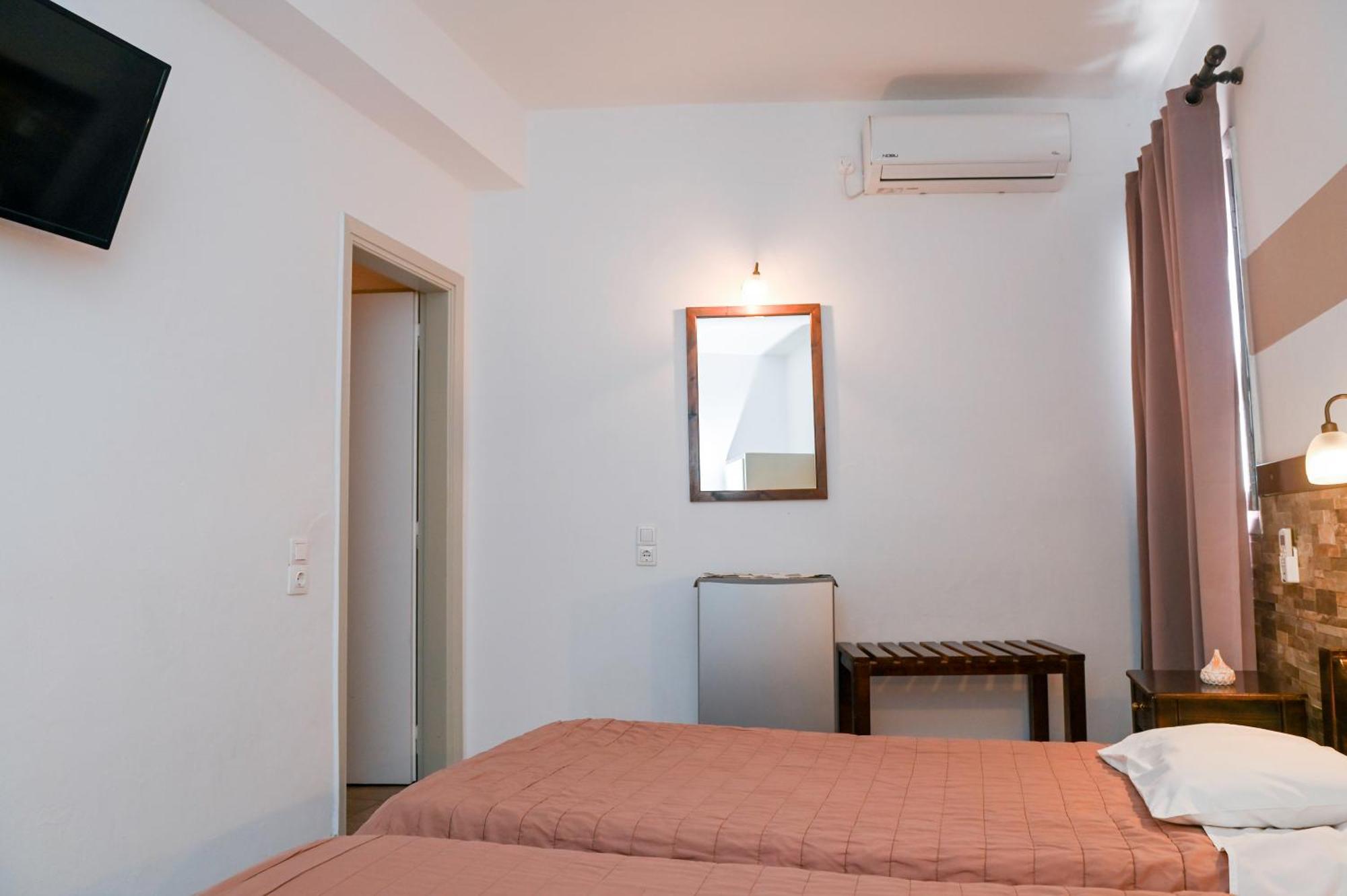 Narkissos Hotel Kamári Dış mekan fotoğraf